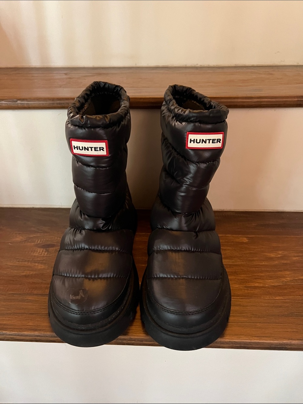 Hunter Black Quilted Puffer Boots women size 7